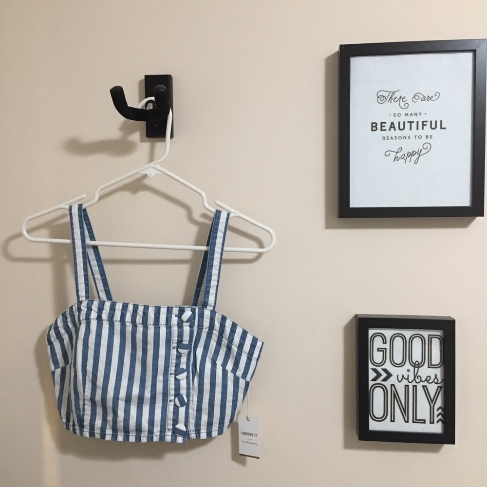 NWT Forever 21 Cropped Tube Top Size Small